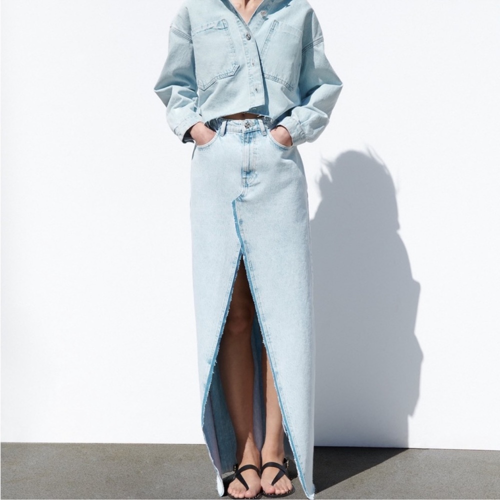 Zara denim skirt usa small